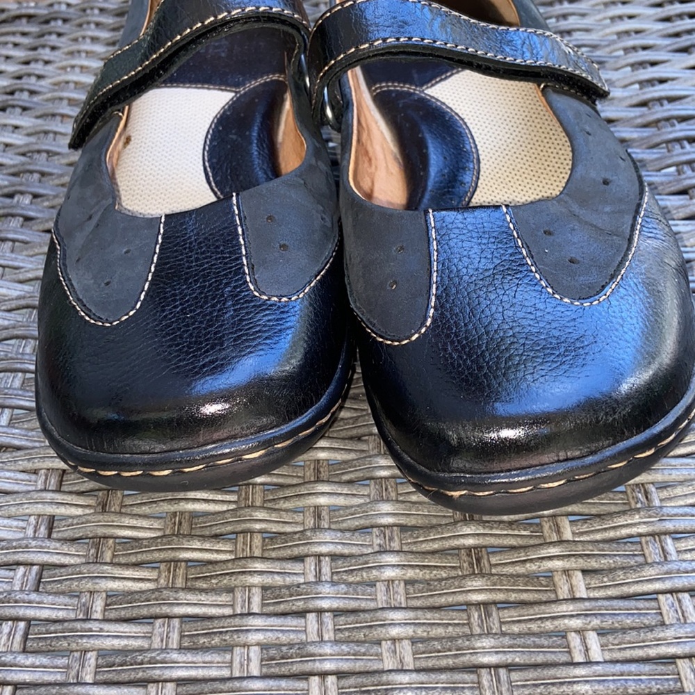 Born Mary Jane with Velcro strap black 8.5/40 leather upper EUC - Picture 8 of 10